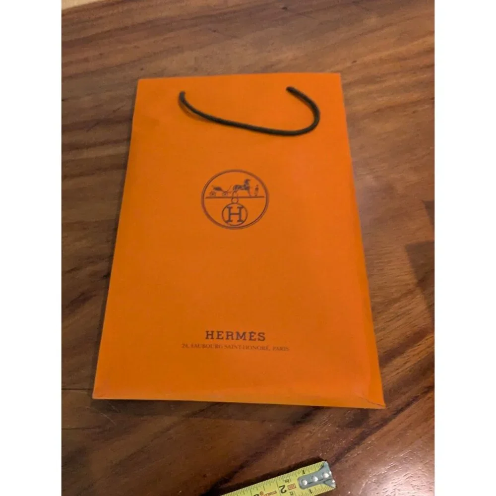 Hermès Orange Paper Gift Bag With Handle 11
